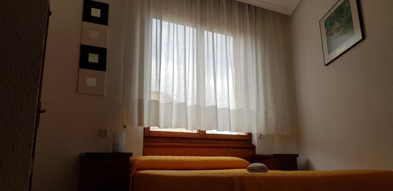 Pension Salamanque Extérieur photo