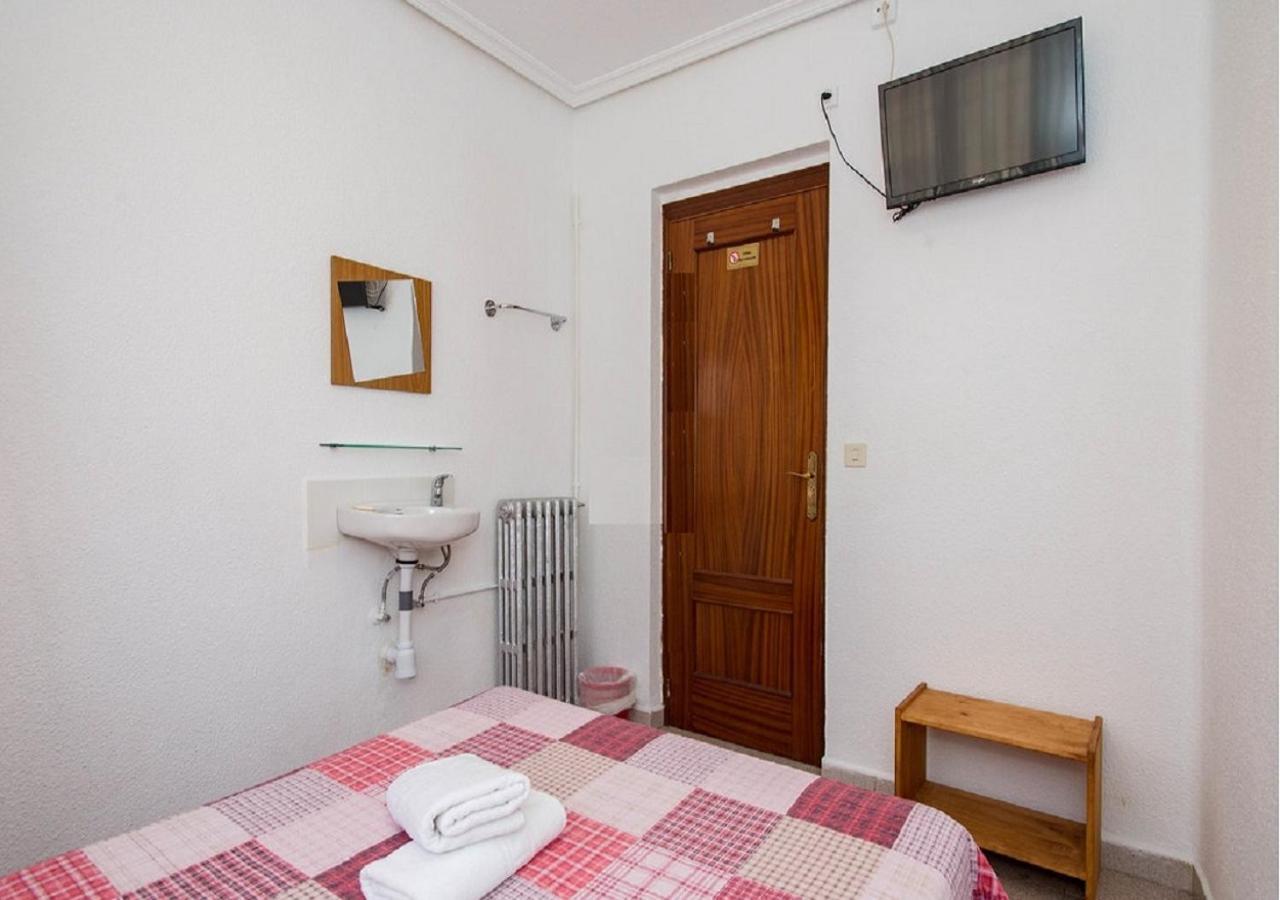 Pension Salamanque Extérieur photo